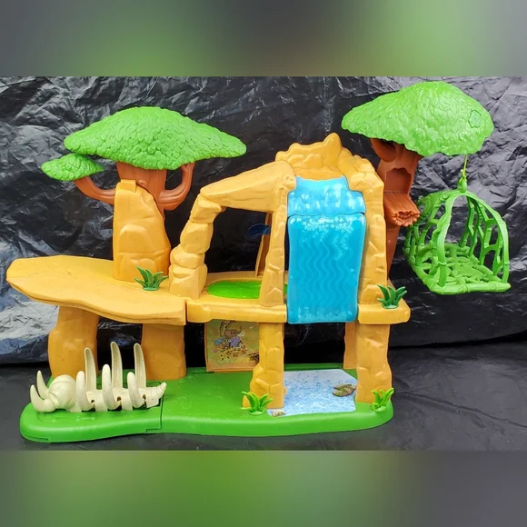 Just Play Disney Lion Guard Defend the Pride Lands Playset WORKS NO FIGURES GUC - Picture 6 of 11